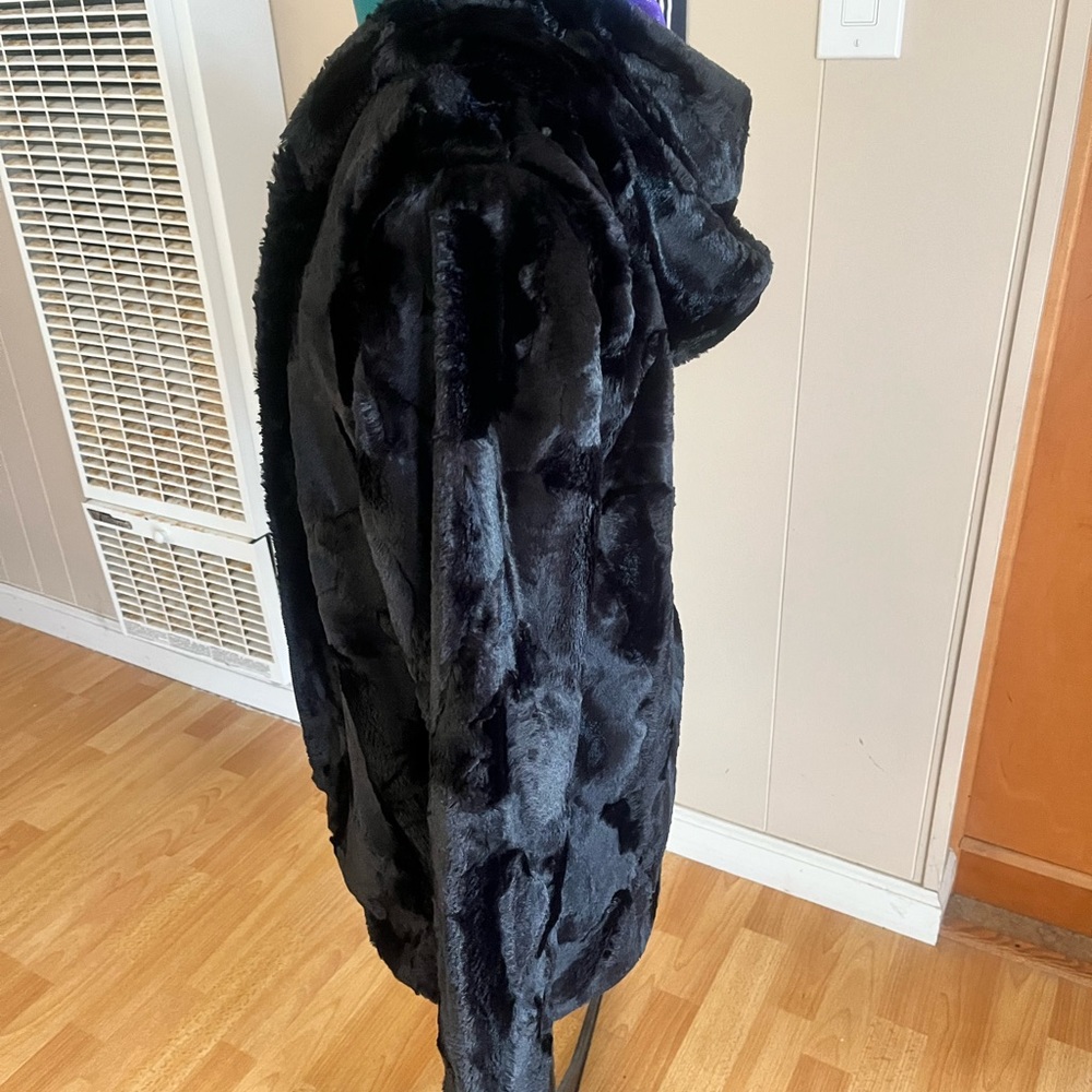 Reversible Iridescent Jacket - Picture 7 of 8